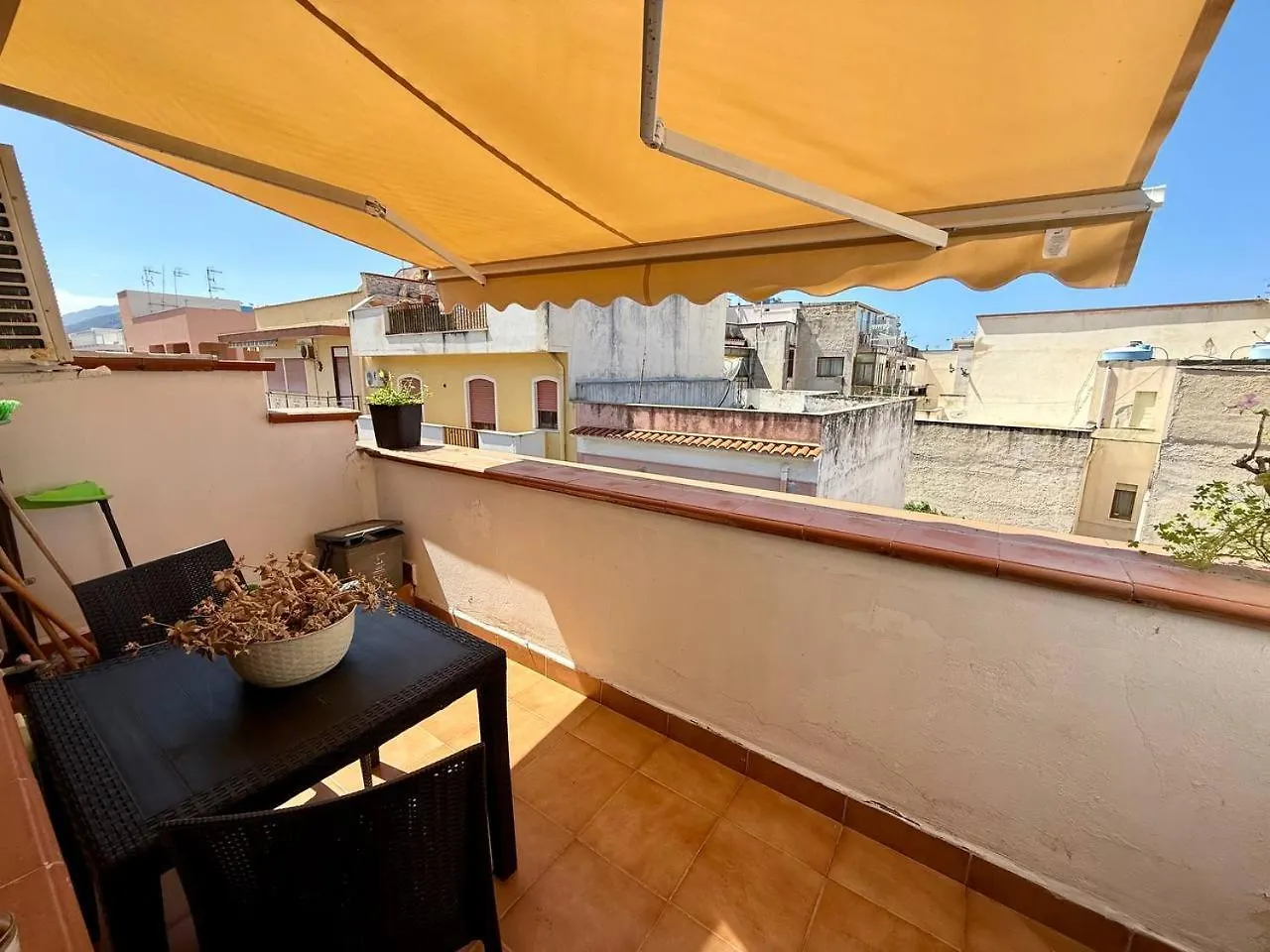 Mazzini House Apartment Isola delle Femmine Italy
