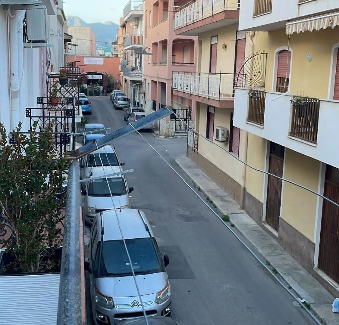 Mazzini House Apartment Isola delle Femmine 0*,